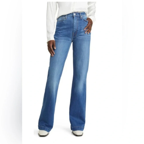 7 For All Mankind Dojo Ultrahigh Waist Flare Leg Jeans in Piney Size 24 - Picture 1 of 7